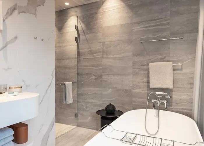 Otel Pillows Grand Boutique Maurits At The Park - Small Luxury