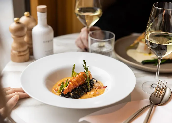 Otel Pillows Grand Boutique Maurits At The Park - Small Luxury