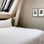 Pillows Grand Boutique Maurits At The Park - Small Luxury