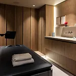 Отель Pillows Grand Boutique Maurits At The Park - Small Luxury 5*